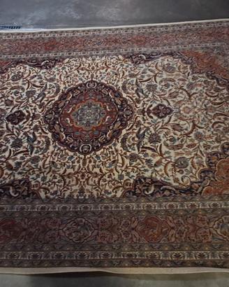 TAPPETO PERSIANO LAVORATO A MANO 310 X 218