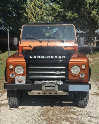 LAND ROVER DEFENDER LIMITED EDITION "FIRE"