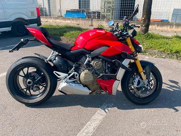 Ducati Streetfighter V4S