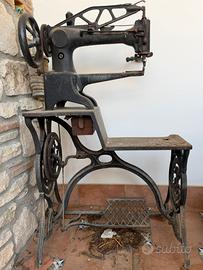 Macchiana da cucire antica