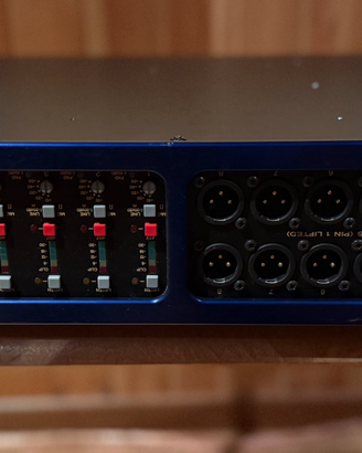 XTA DS800 Splitter Preamp 8 Ch
