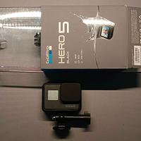 gopro hero 5 con accessori e scatola