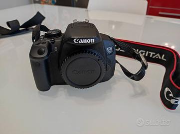 Reflex Canon EOS 700D