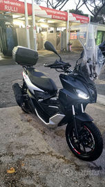 Aprilia sr gt 200