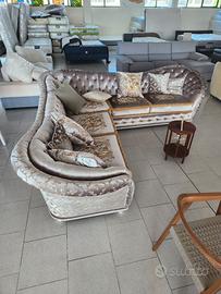 divano luxury velluto marchiato 