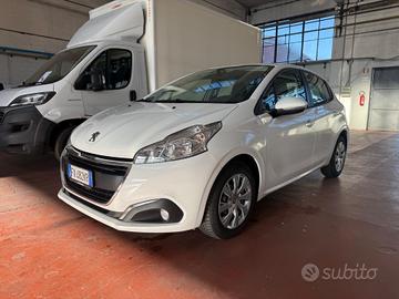 Peugeot 208 Autocarro