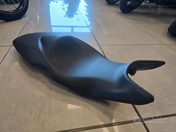 Sella alta per BMW F800R (2009-2014)
