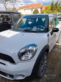 MINI COOPER ALL 4