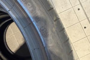 Pneumatici Pirelli P Zero 225/40 19, 255/35 19 BMW
