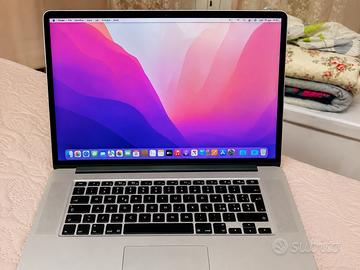 MacBook Pro 15” Retina 2015 – i7 – 16GB RAM –256GB