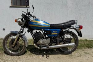 Moto Guzzi 250-TS