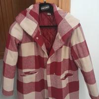 cappotto panna e rosso