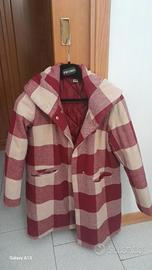 cappotto panna e rosso