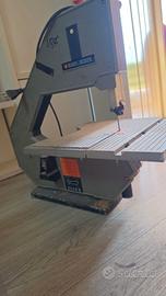 Sega a nastro Black & Decker DN330