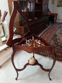 Tavolino triangolare apribile