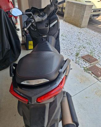 Yamaha X-Max 250 (2016)