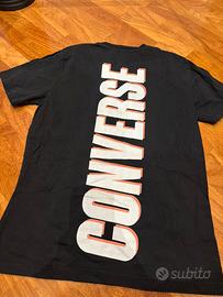 T-shirt converse nera con stampa