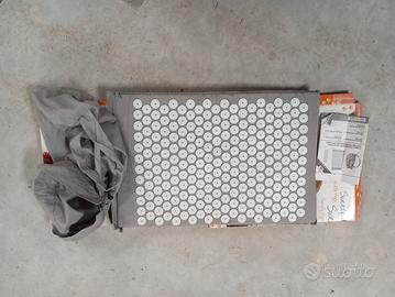 Tappetino e cuscino  per agopressione