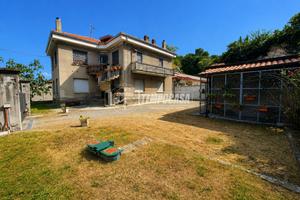 Porzione di casa indipendente con mansarda, riscal
