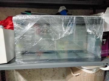 Acquario e attrezzature varie