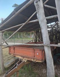 Rimorchio agricolo  cassone ribaltabile e sponde