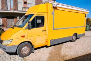 Food truck autonegozio paninoteca