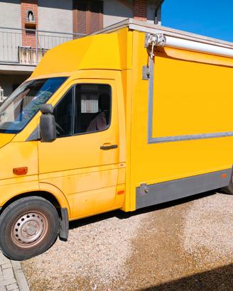 Food truck autonegozio paninoteca