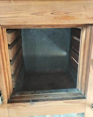 Ghiacciaia in legno di larice