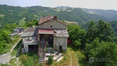 Rustico / Casale di 139 m² con 4 locali e box auto