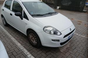 fiat punto 57 kw  befuel benzina/gpl  del 2018 