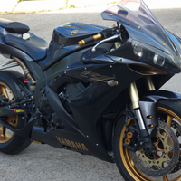 Yamaha r1