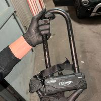 Accessori ,motore triumph bonneville t100 black