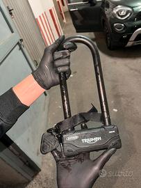 Accessori ,motore triumph bonneville t100 black