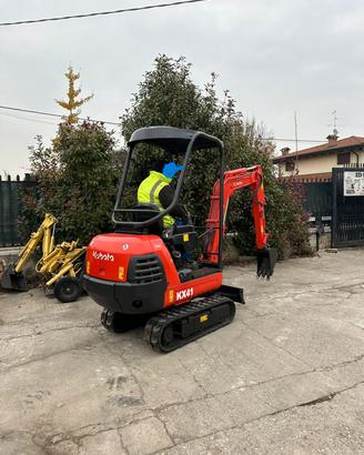 E202 MINIESCAVATORE KUBOTA KX41