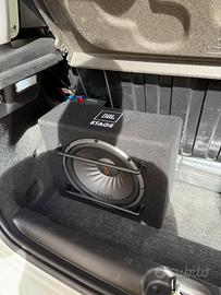 Soobwufer e amplifacatore JBL
