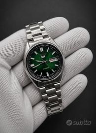 Vintage Seiko 5 Sport Day Date 7009 | Green Dial