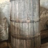 Tino in legno per uva