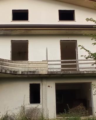 Villetta a grezzo