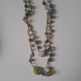 collana con filo d 'argento brunito e pietre dure