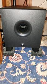 Subwoofer attivo da studio Yamaha HS8S.