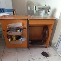 macchina da cucire Singer anni 60