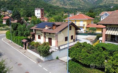 VILLA SINGOLA A GIVOLETTO