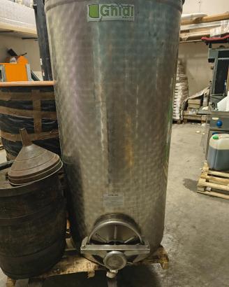 Cisterne per il vino