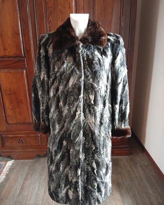 Chic ed elegante cappotto in astrakan e visone 