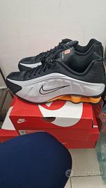 Nike Shox R4 uomo scarpe