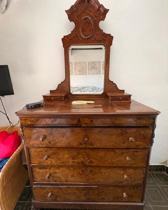 Como’ cassettone in legno primi 900