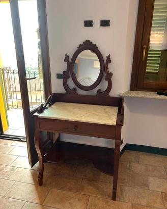 Toeletta in noce con piano in marmo