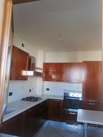 Arredamento cucina e soggiorno