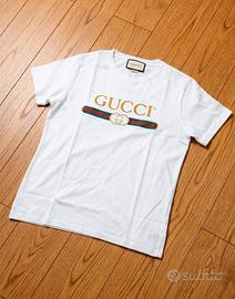 t-shirt da uomo bianca