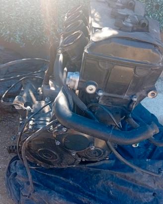 Suzuki gsx 750 s motore e ricambi in blocco 
